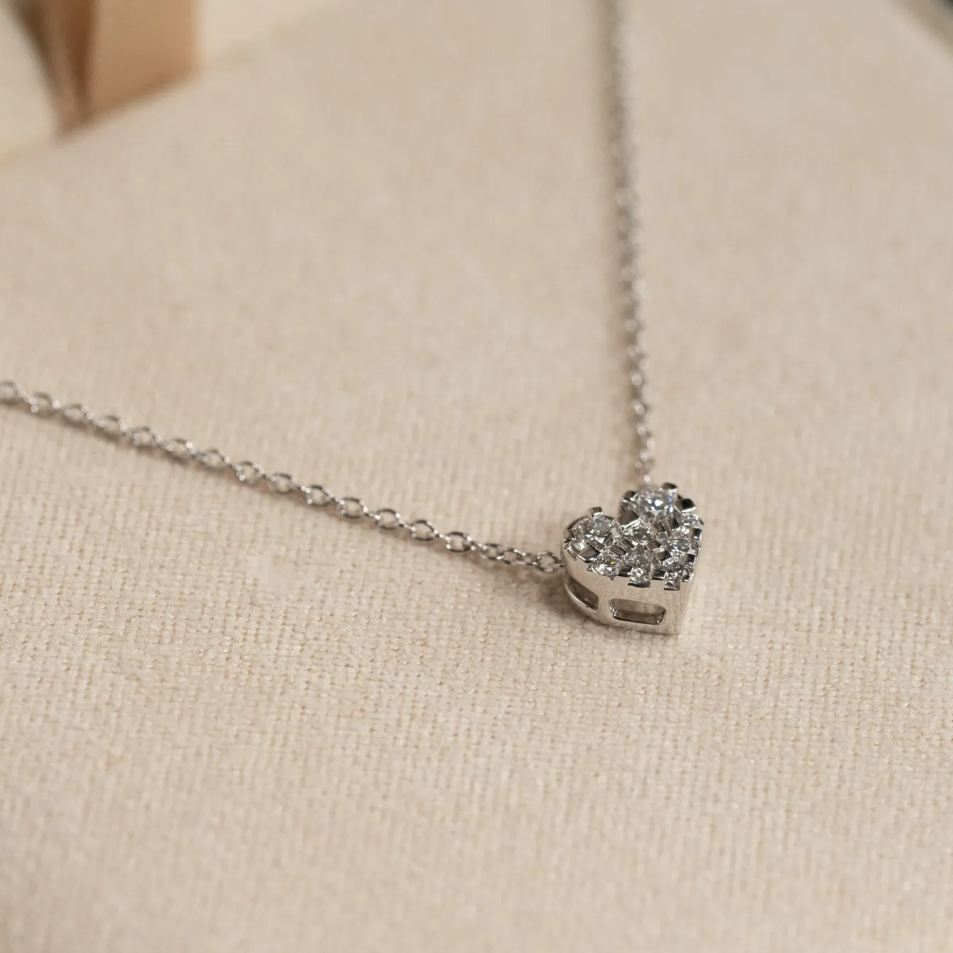 HEART PAVE DIAMOND PENDANT - 0.17ct - WG
