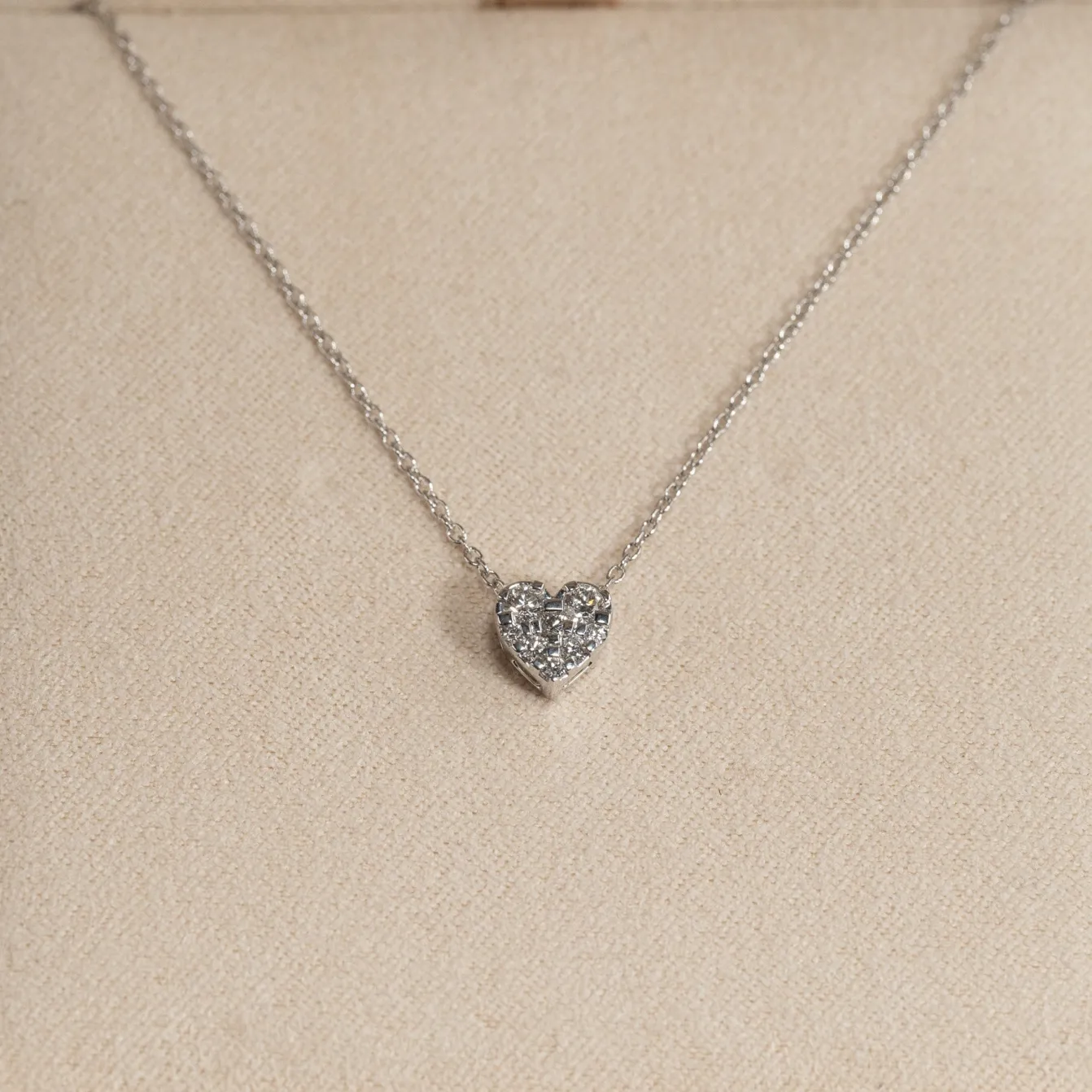 HEART PAVE DIAMOND PENDANT - 0.17ct - WG