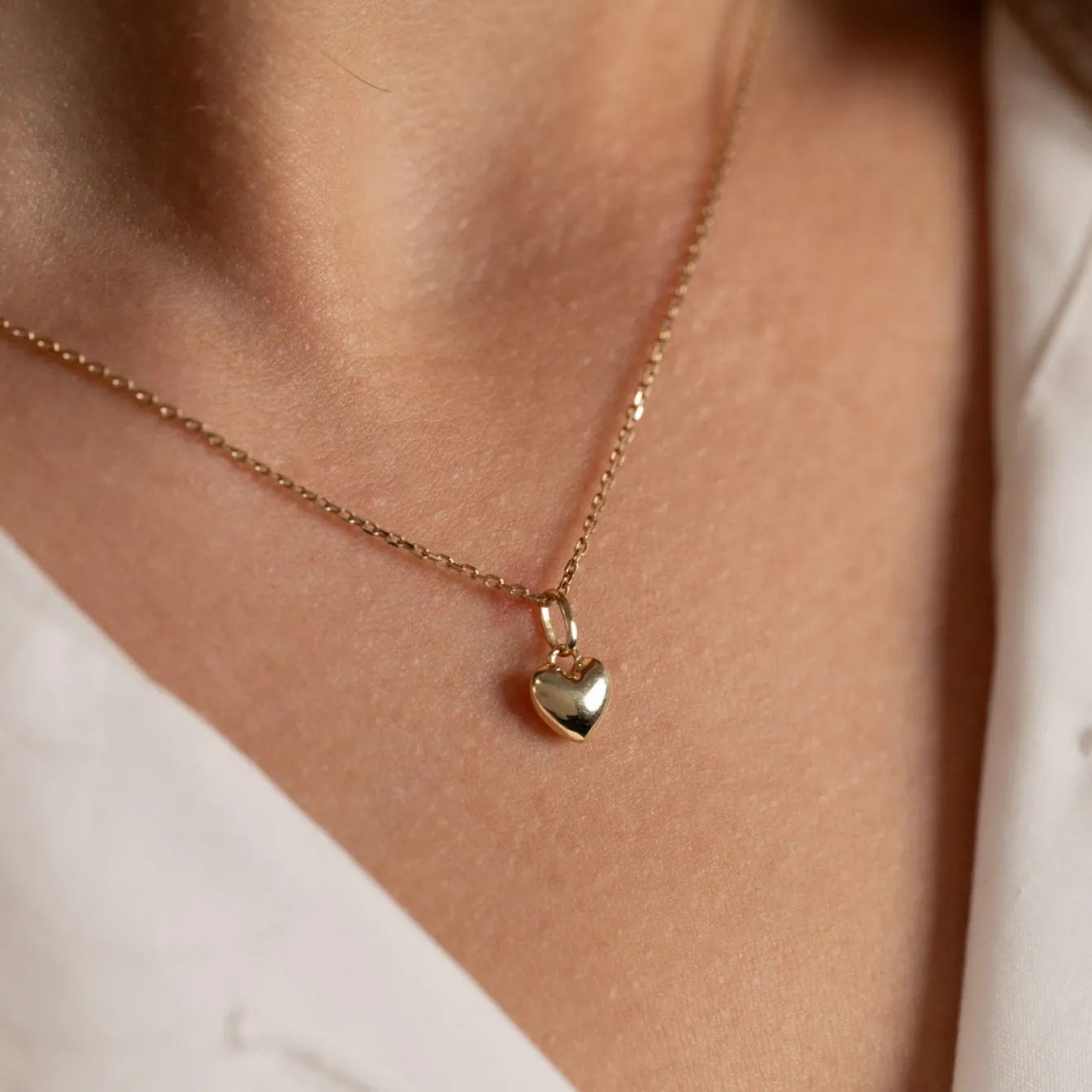 HEART SOLID GOLD PENDANT - 7mm