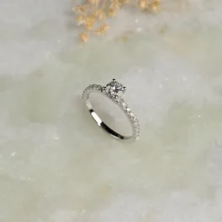 HIDDEN-HALO DIAMOND RING - 1.0ct - WG