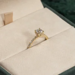 HIDDEN-HALO DIAMOND RING - 1.0ct - YG