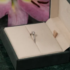 HIDDEN-HALO DIAMOND RING - 0.8ct - WG