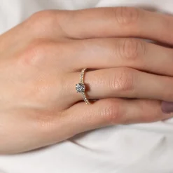 HIDDEN-HALO DIAMOND RING - 0.8ct - YG