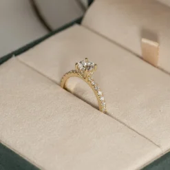 HIDDEN-HALO DIAMOND RING - 1.25ct - YG