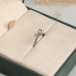 HIDDEN-HALO DIAMOND RING - 1.0ct - WG