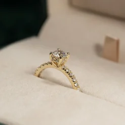 HIDDEN-HALO DIAMOND RING - 1.0ct - YG