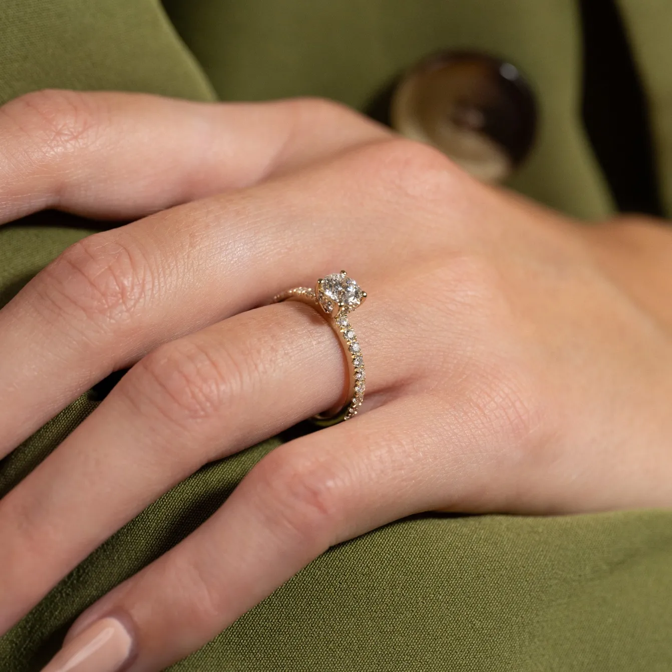 HIDDEN-HALO DIAMOND RING - 1.25ct - YG