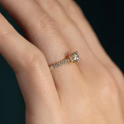 HIDDEN-HALO DIAMOND RING - 1.0ct - YG