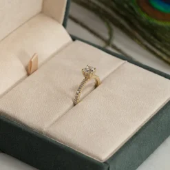 HIDDEN-HALO DIAMOND RING - 1.25ct - YG
