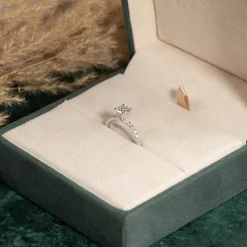 HIDDEN-HALO DIAMOND RING - 1.25ct - WG