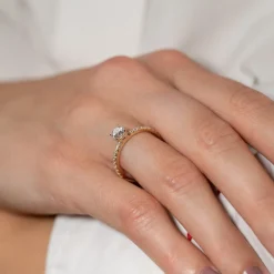 HIDDEN-HALO DIAMOND RING - 0.8ct - YG