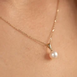 INA PEARL SOLID GOLD PENDANT