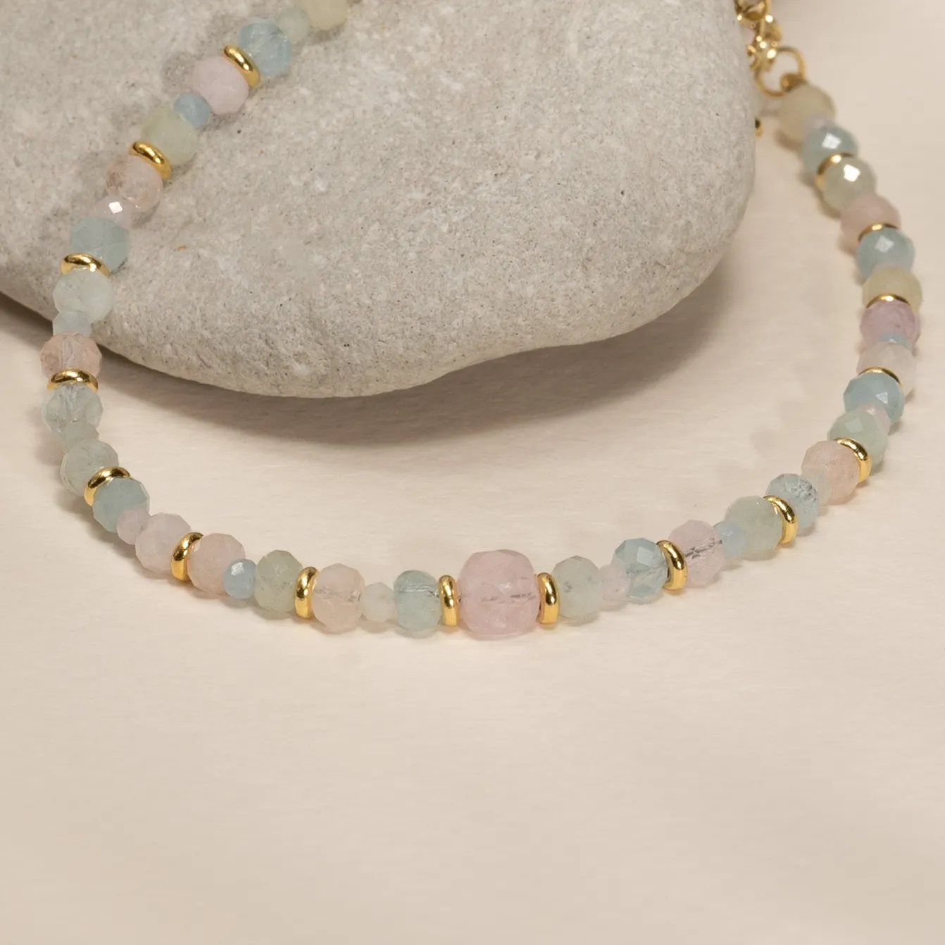 ISLA MORGANITE GOLDEN BRACELET
