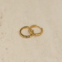 JOHANNE GOLDEN CREOL EARRING - Sisi Copenhagen