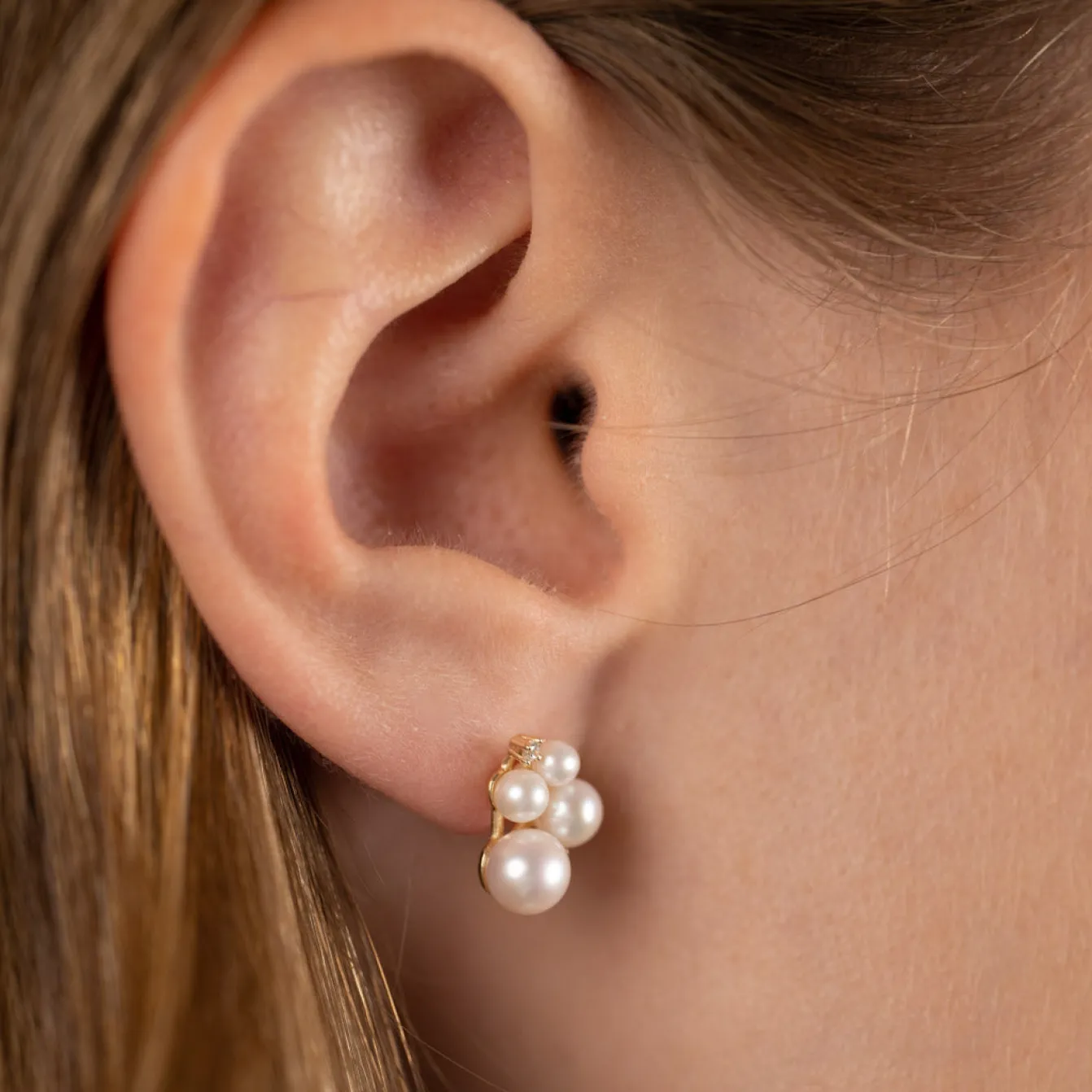 JUDY PEARL DIAMOND SOLID GOLD EARRING