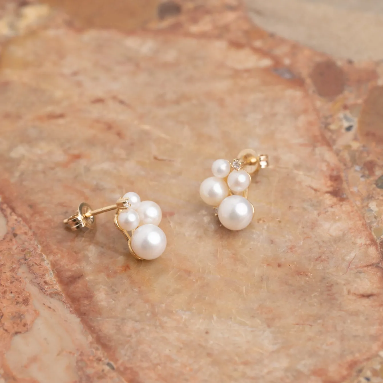 JUDY PEARL DIAMOND SOLID GOLD EARRING