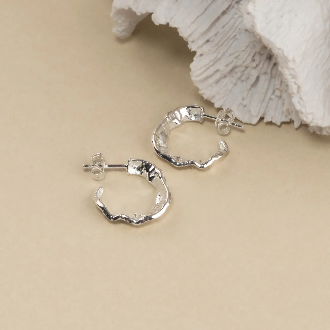 JULIE SILVER CREOL EARRING