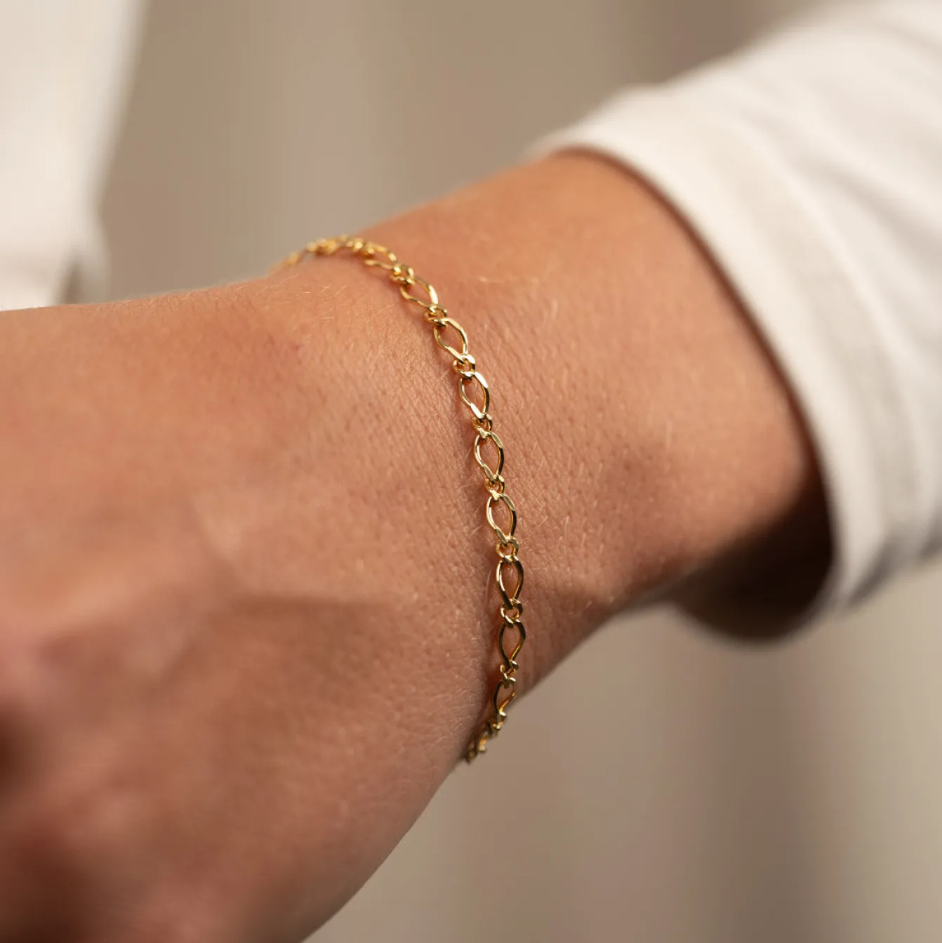 KARLA GOLDEN BRACELET