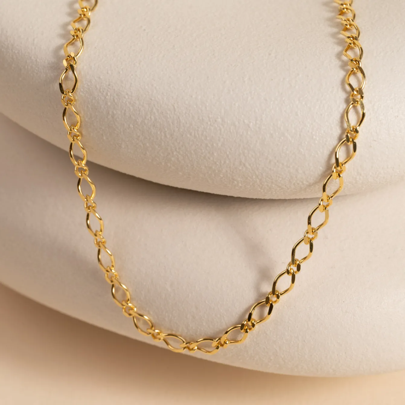 KARLA GOLDEN CHAIN