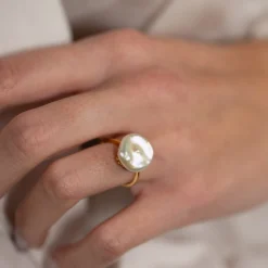 KARYN PEARL GOLDEN RING