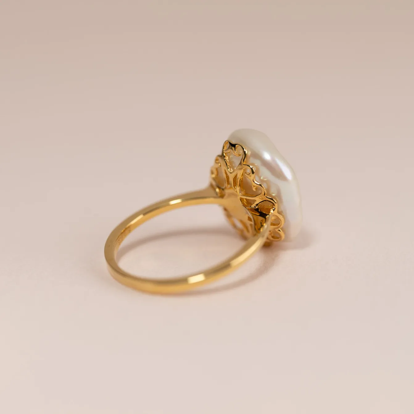 KARYN PEARL GOLDEN RING