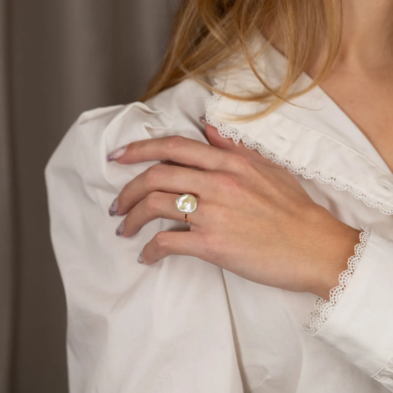 KARYN PEARL GOLDEN RING