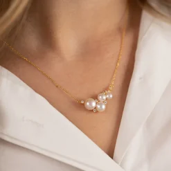 KELLY PEARL GOLDEN NECKLACE
