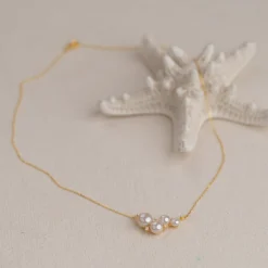 KELLY PEARL GOLDEN NECKLACE