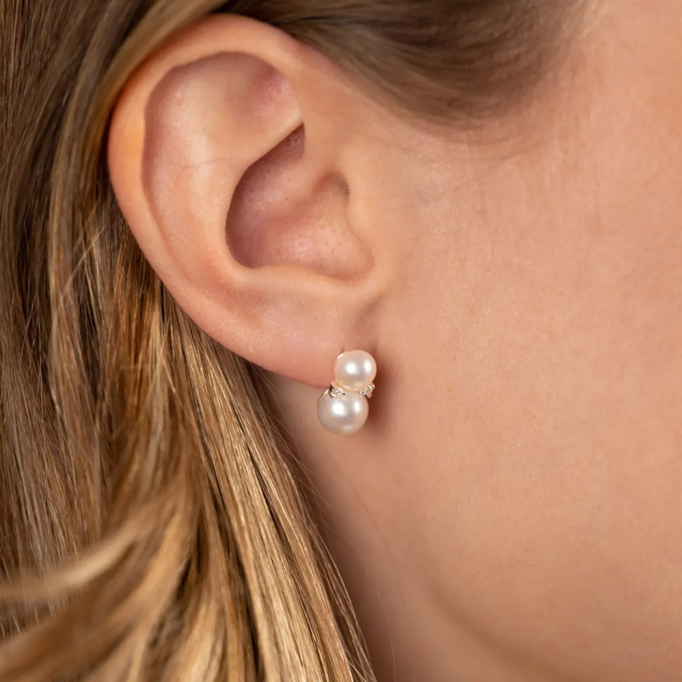 KELLY PEARL SILVER EARRING