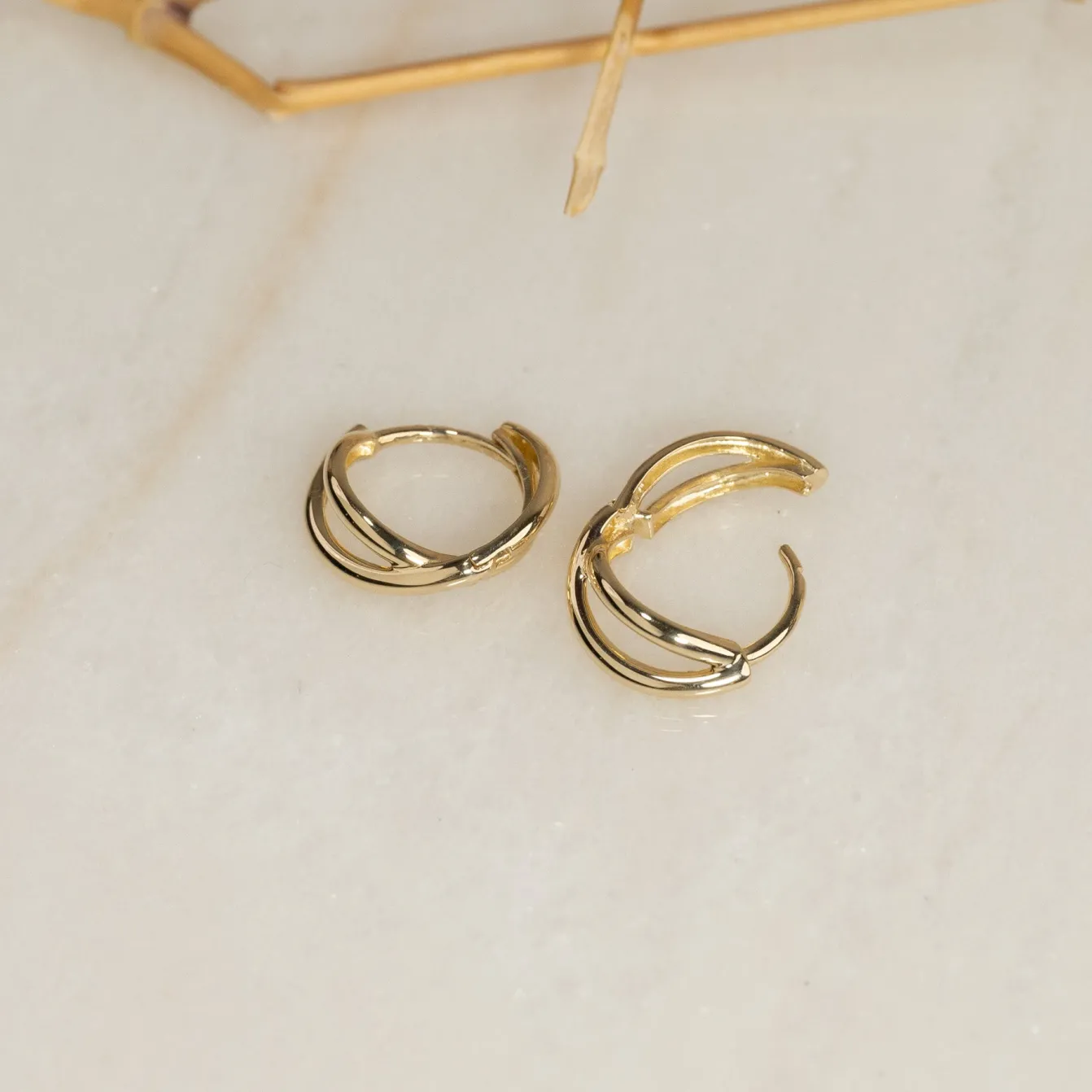 LARISSA SOLID GOLD CREOL EARRING