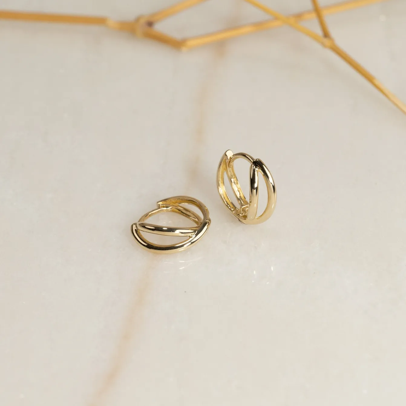 LARISSA SOLID GOLD CREOL EARRING