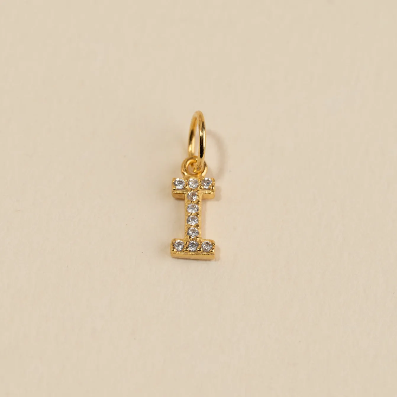 LETTER CRYSTAL GOLDEN PENDANT