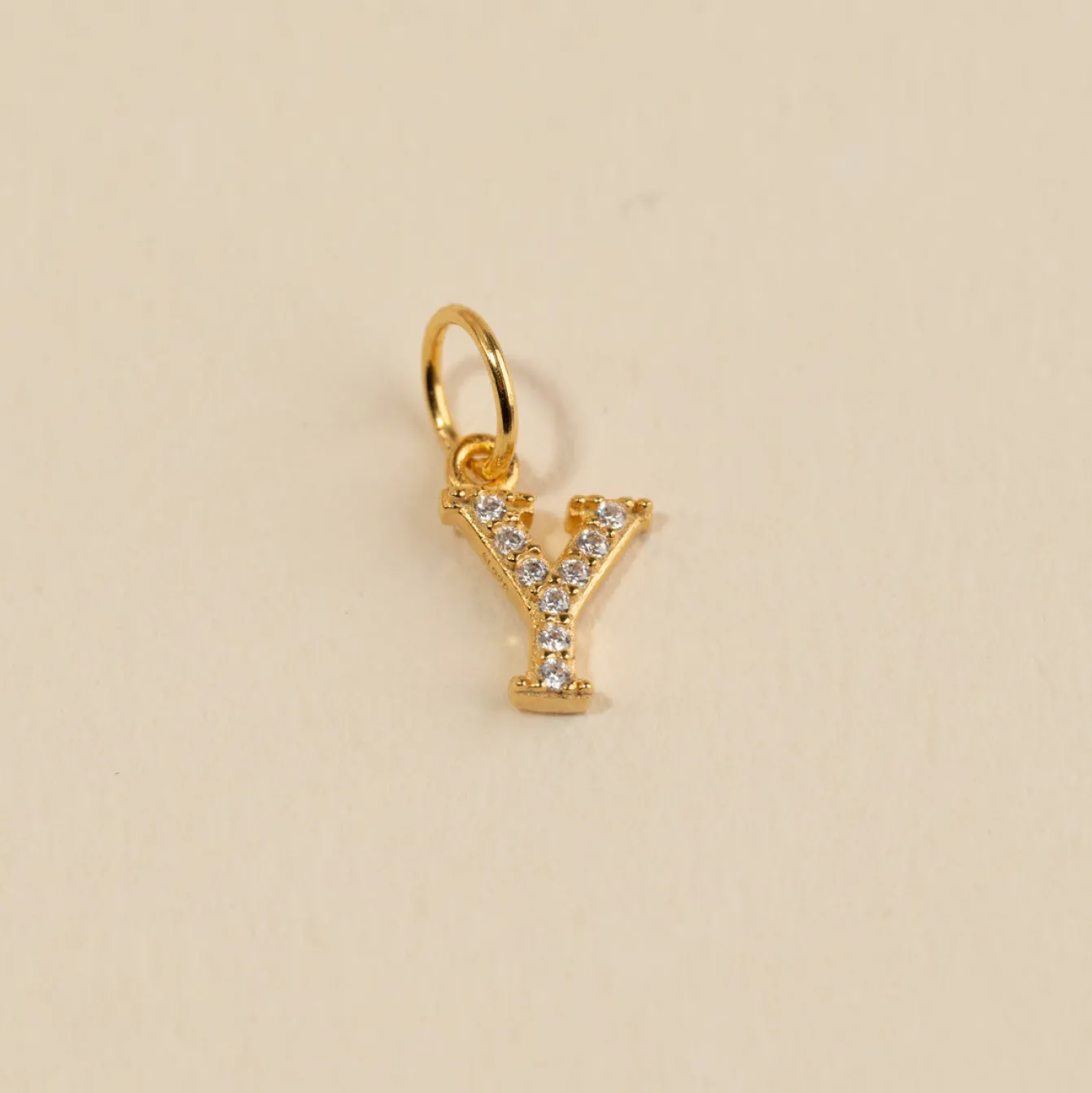 LETTER CRYSTAL GOLDEN PENDANT