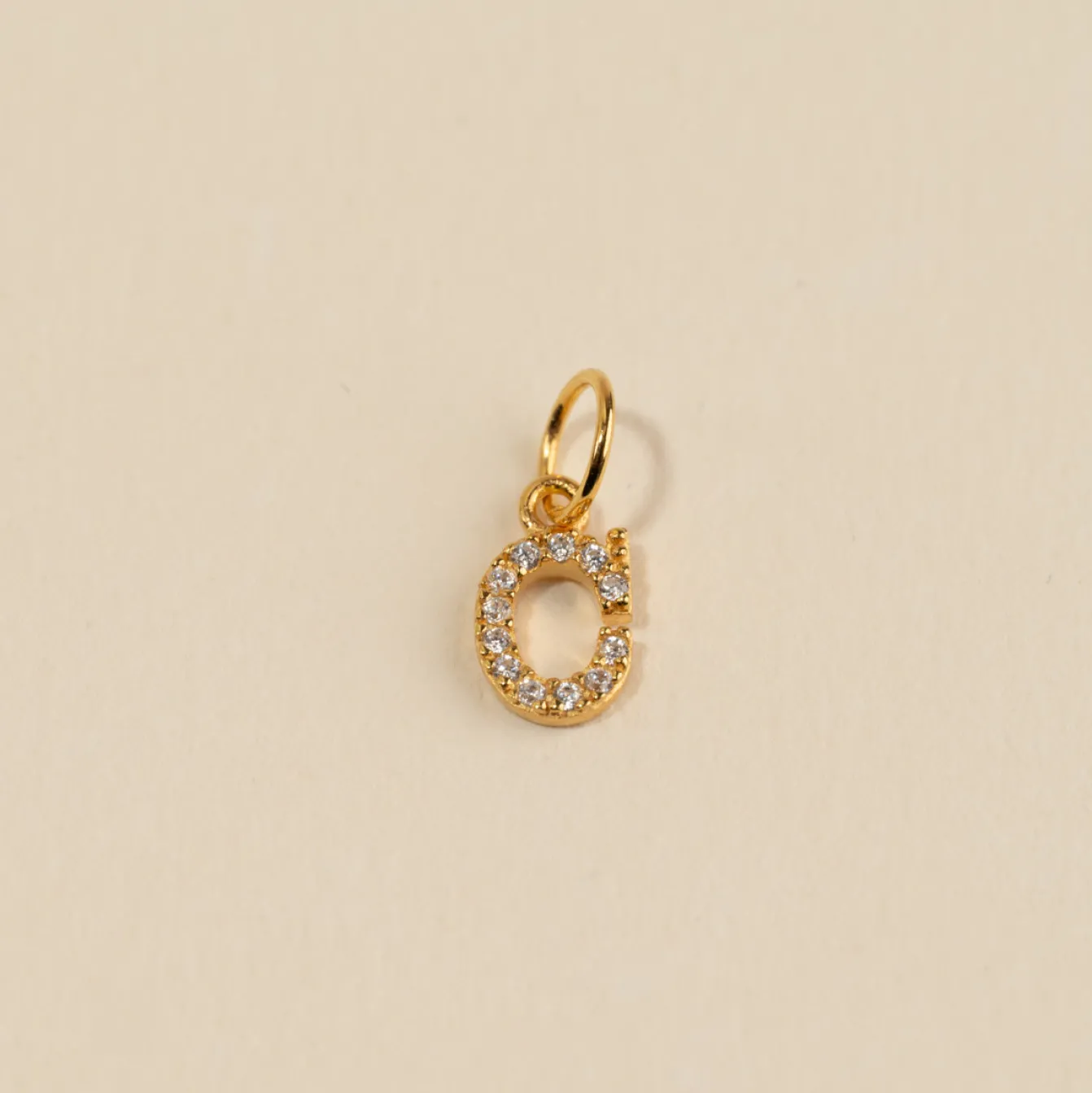 LETTER CRYSTAL GOLDEN PENDANT