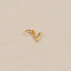 LETTER MOLTEN GOLDEN PENDANT