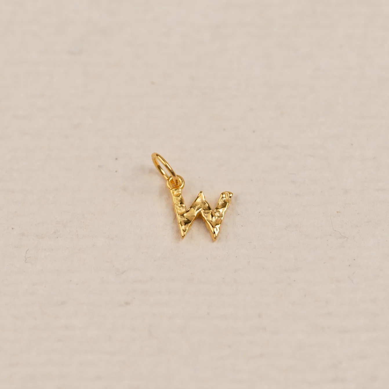 LETTER MOLTEN GOLDEN PENDANT
