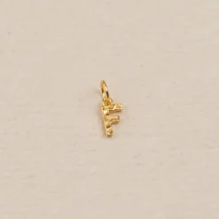 LETTER MOLTEN GOLDEN PENDANT