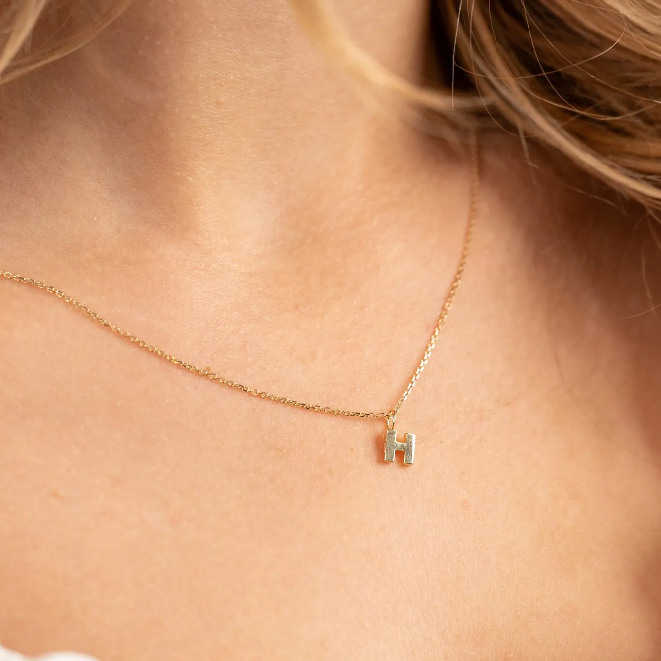 LETTER SOLID GOLD PENDANT
