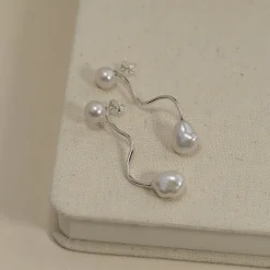 LINA PEARL SILVER EARRING