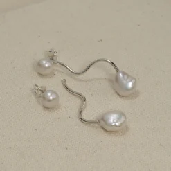 LINA PEARL SILVER EARRING