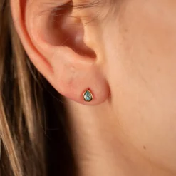 LOLA BLUE GOLDEN STUD EARRING