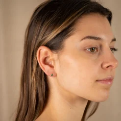LOLA GREEN GOLDEN STUD EARRING