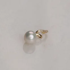 LORA PEARL DIAMOND SOLID GOLD PENDANT