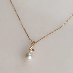 LORA PEARL DIAMOND SOLID GOLD PENDANT
