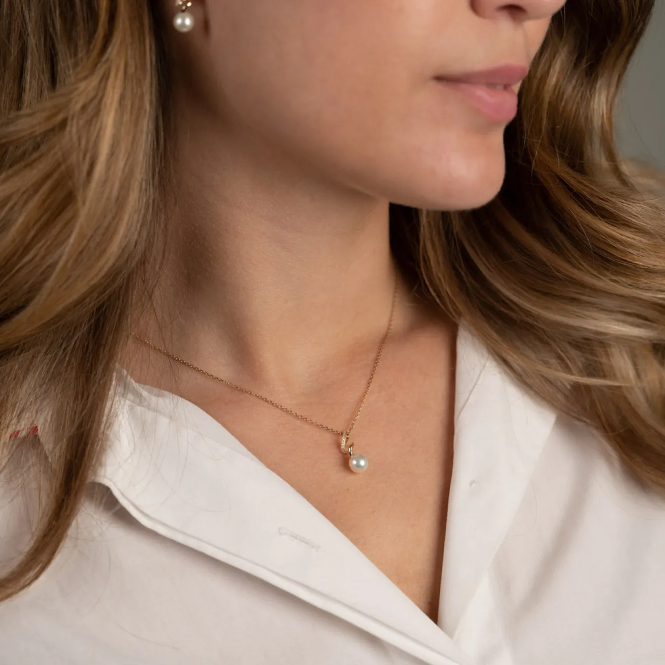 LORA PEARL DIAMOND SOLID GOLD PENDANT