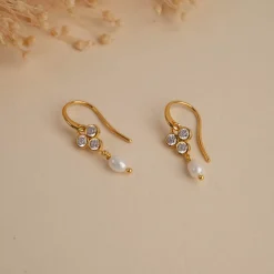 LOUISE PEARL GOLDEN EARRING - Sisi Copenhagen