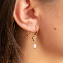 LOUISE PEARL GOLDEN EARRING - Sisi Copenhagen
