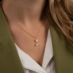 LOUISE PEARL GOLDEN PENDANT - Sisi Copenhagen