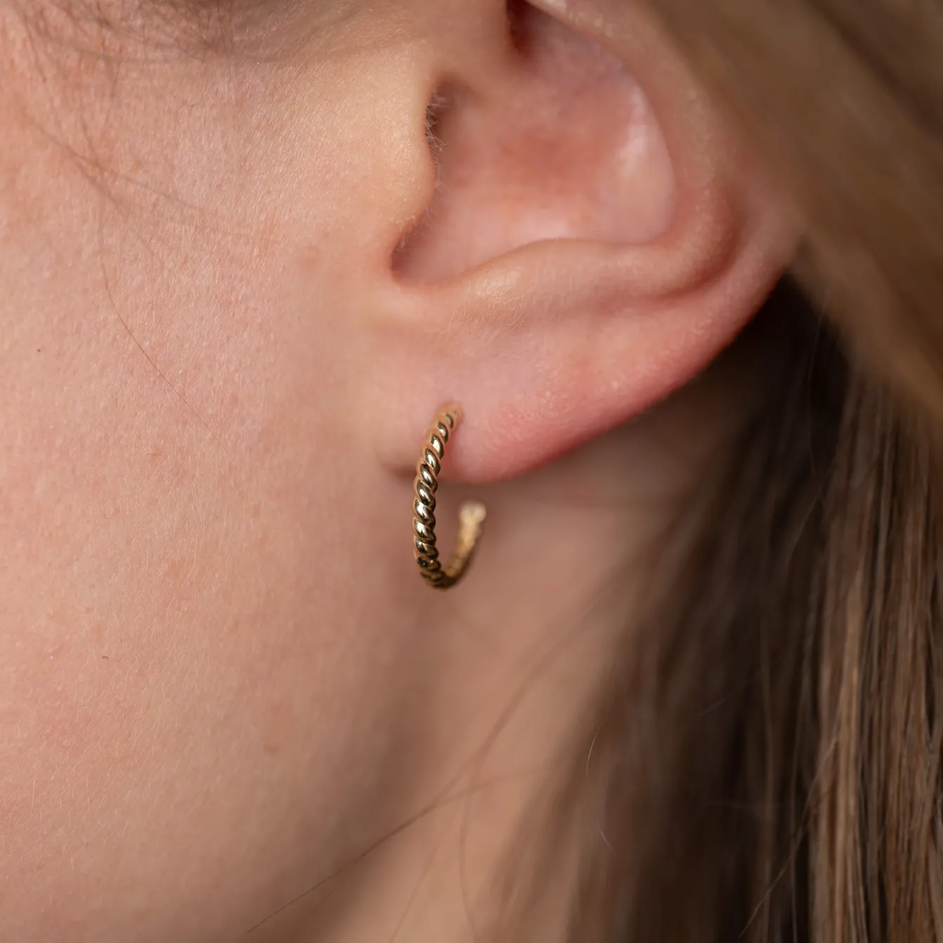 LUCCA SOLID GOLD CREOL EARRING - Sisi Copenhagen