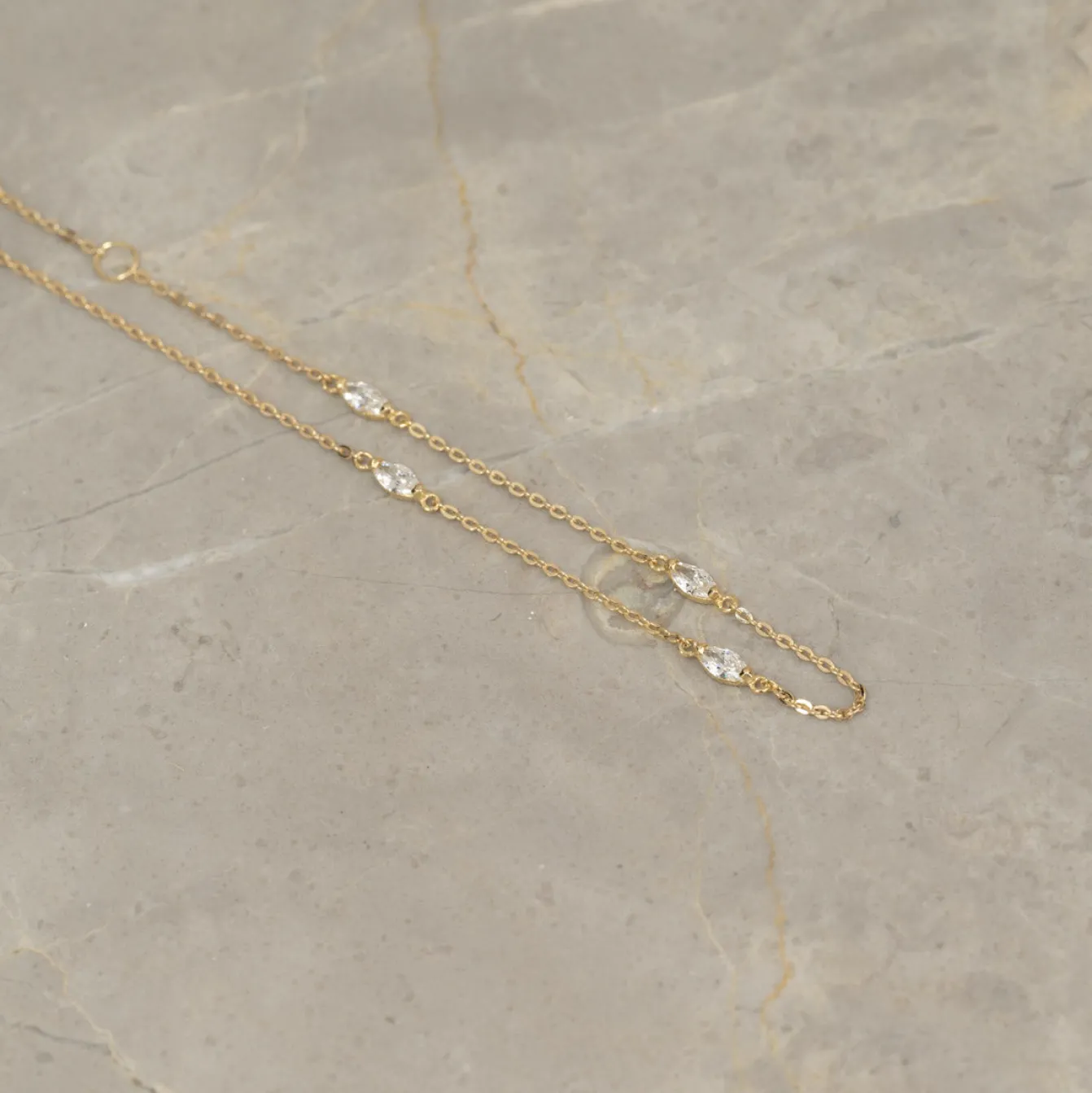 MADELINE CRYSTAL SOLID GOLD BRACELET